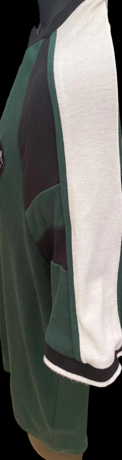 Close-up of men's color-blocked T-shirt sleeve