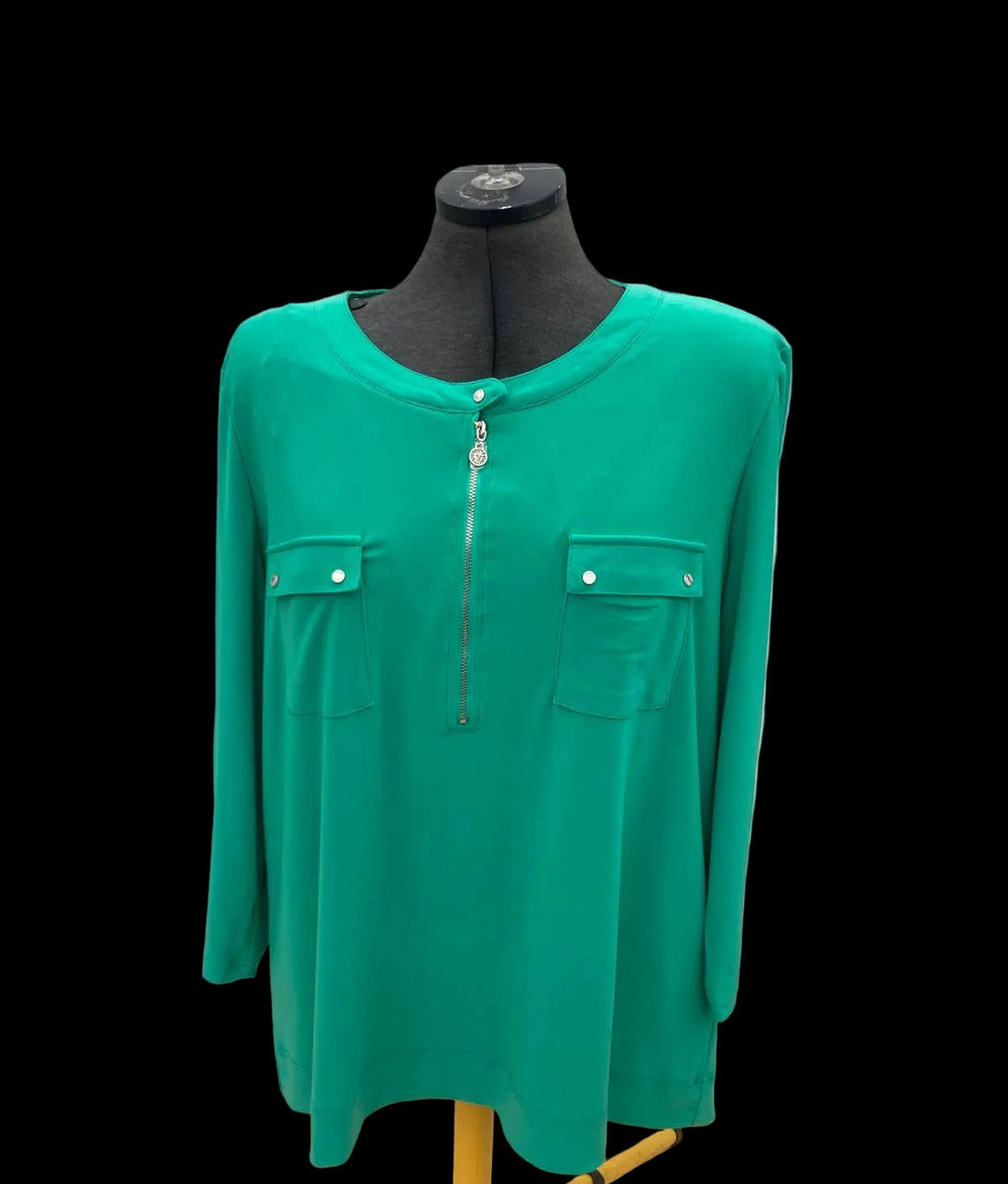Turquoise Anne Klein blouse with front zipper and chest pockets