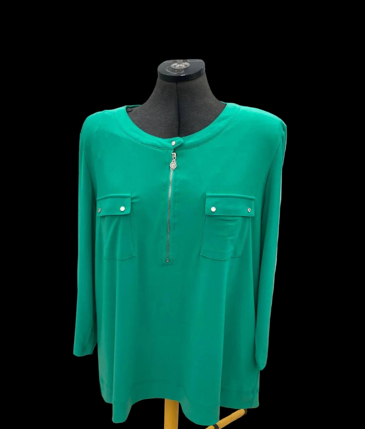 Turquoise Anne Klein blouse with front zipper and chest pockets